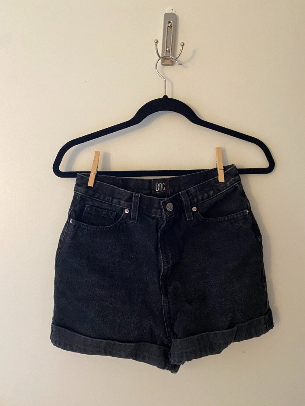 BDG Mom Jean Shorts